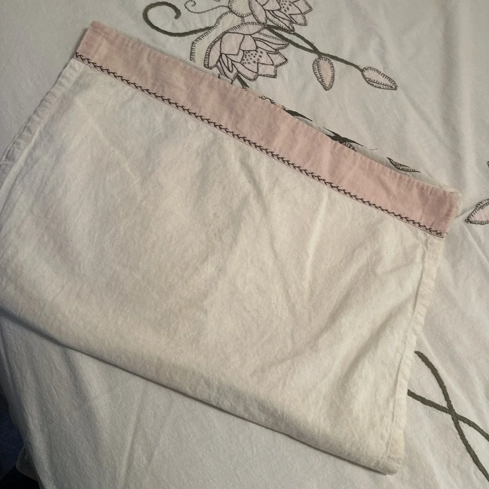 Vtg Hand Embroidered Floral Cottagecream 88
